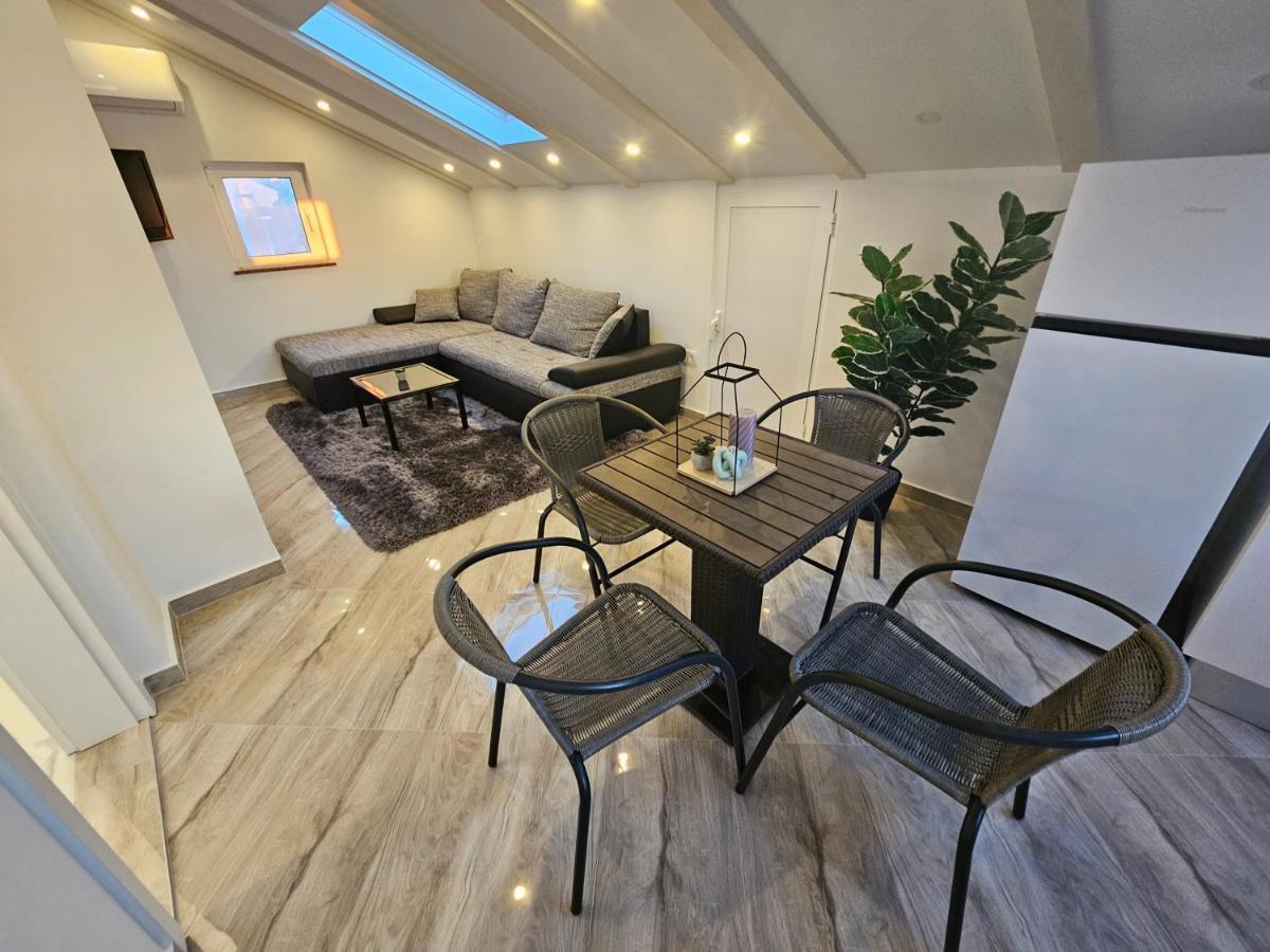 Apartments Jasmin Zadar Bagian luar foto